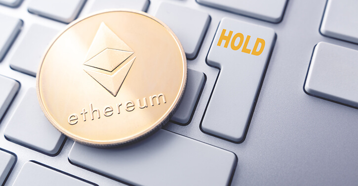 ETH auf einem Computer mit „Hold“-Taste